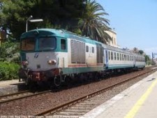 un locomotore della linea jonica