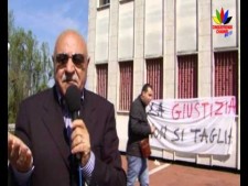 Cinquefrondi, la manifestazione in difesa della sede staccata del Tribunale Video