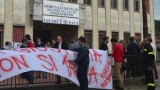 manif tribunale cinquefrondi strip