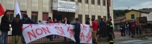 manif tribunale cinquefrondi strip