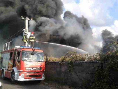 incendio anoia petracca