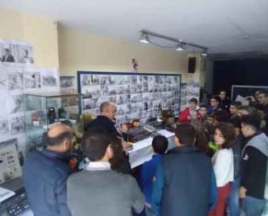 Cinquefrondi - Un momento della visita alla mostra