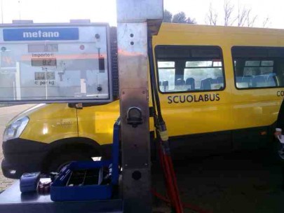 scuolabus a metano1